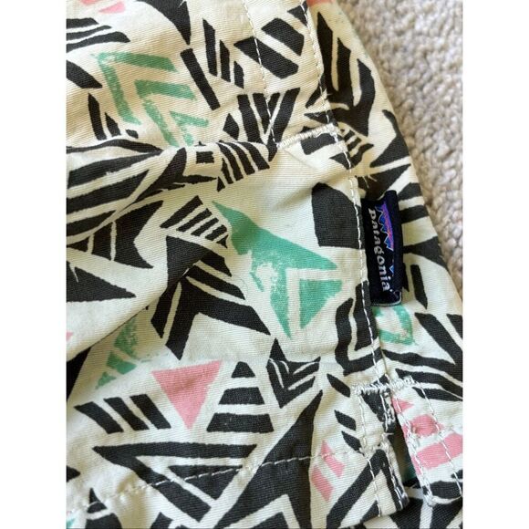 NWOT Patagonia Barely Baggies Medium Quill Triangle Abstract Print, $70 D2 - Picture 4 of 7